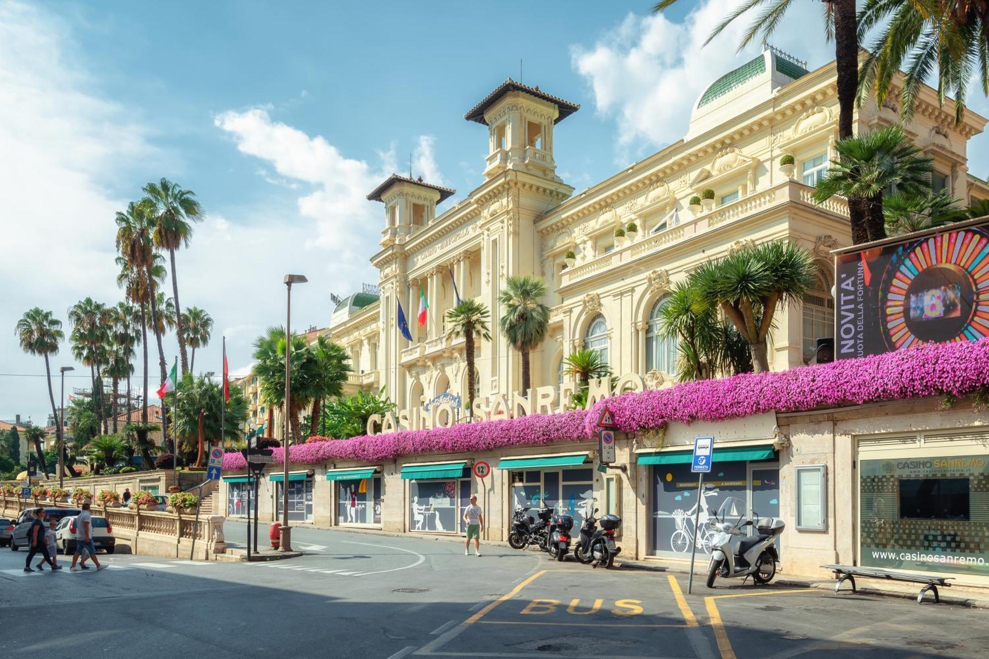 Seven Suites Apartments - Via Matteotti 178 Sanremo Exterior photo